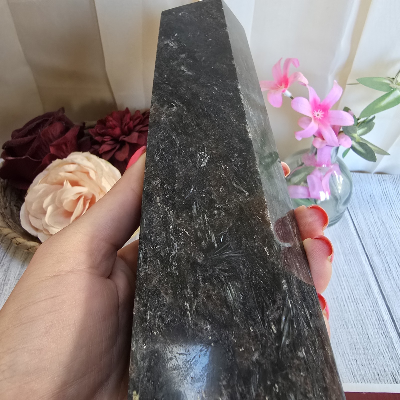 XL 11.5″ Arfvedsonite & Garnet Blue and Gold flashes Fireworks Stone Tower