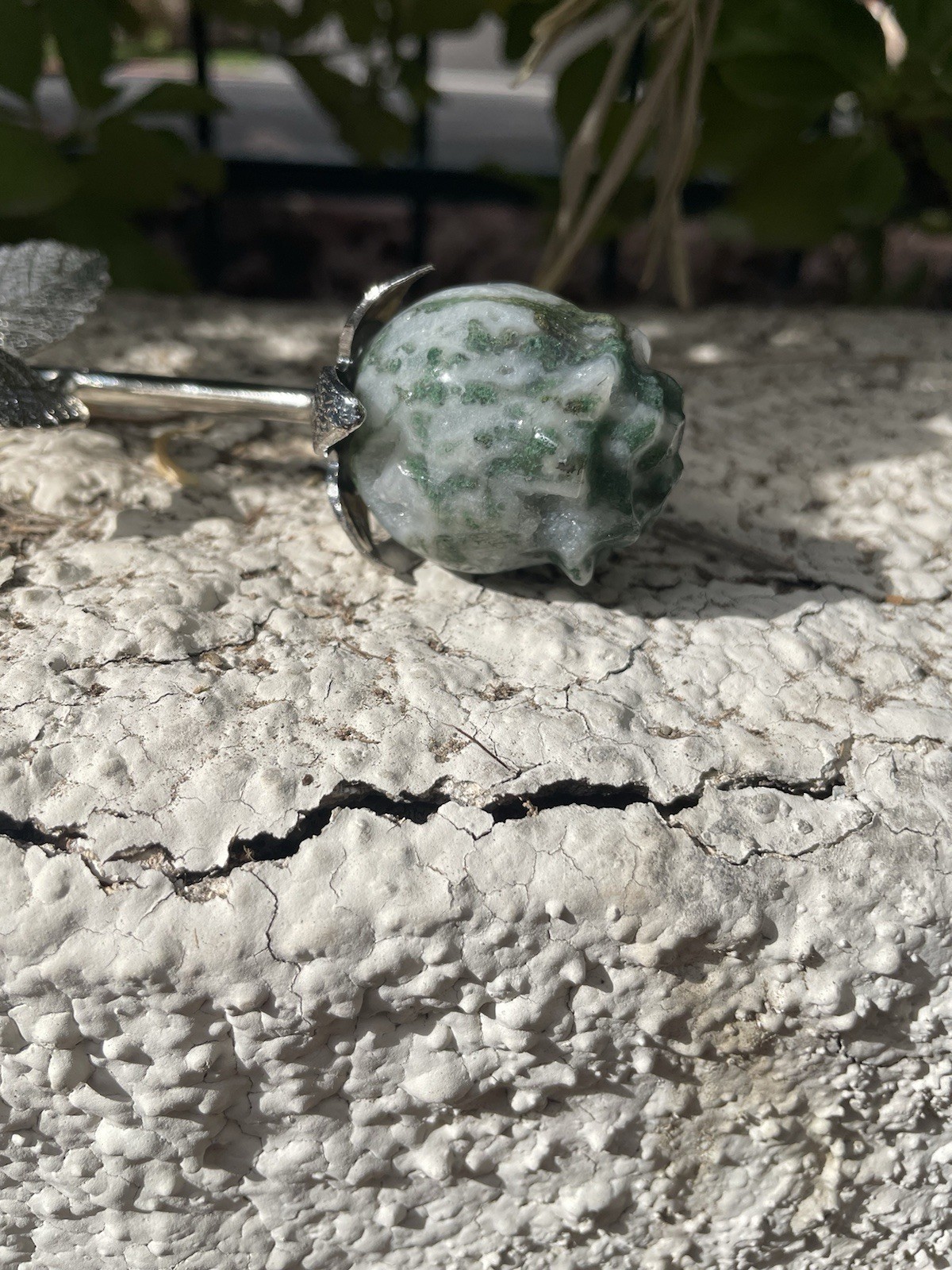 Moss Agate Crystal/Gemstone Rose Carving W/Druzy 9 1/2″ Stone:30mm 1 1/2×1 1/4in