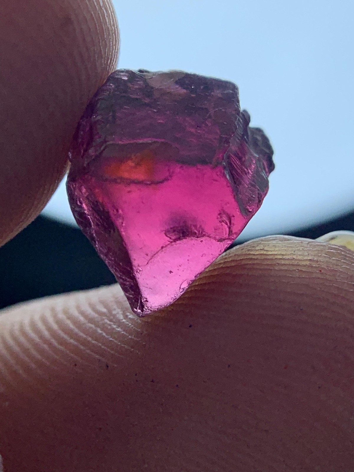 3 Crts Gorgeous Facet Grade Nice Hot Purple Umbalite Garnet For Cutting