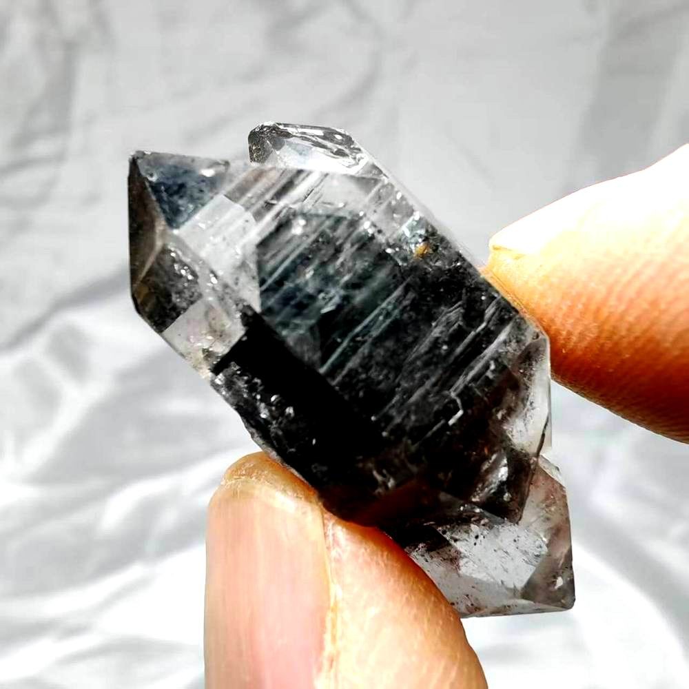 Herkimer Diamond Quartz Cluster DT Crystal w/ Hydrocarbon 8g 35-15mm