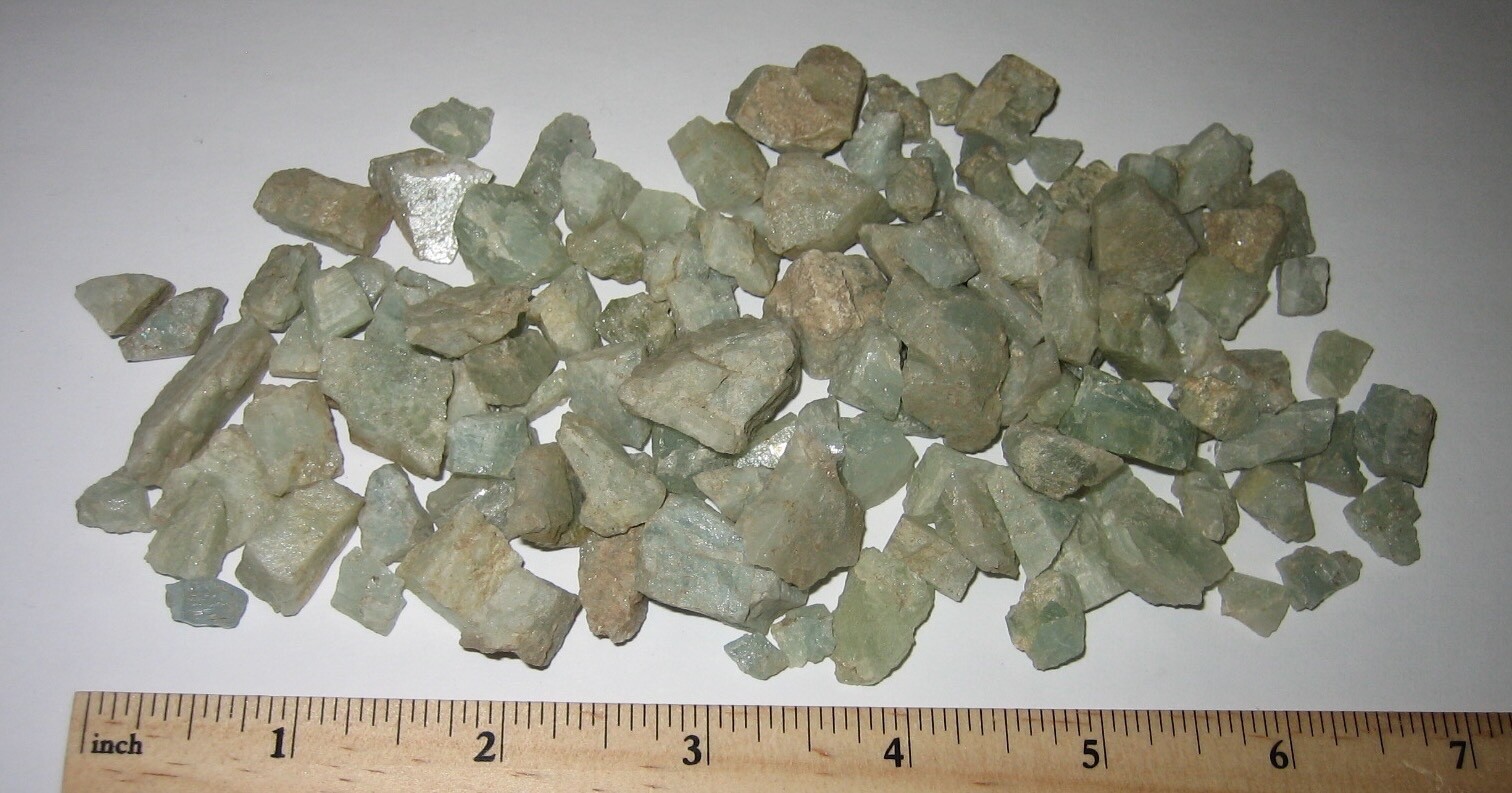 124 SMALL NATURAL 0.2″- 0.7″ AQUAMARINE BLUE BERYL CRYSTALS NH, USA ~ 168.7g *A