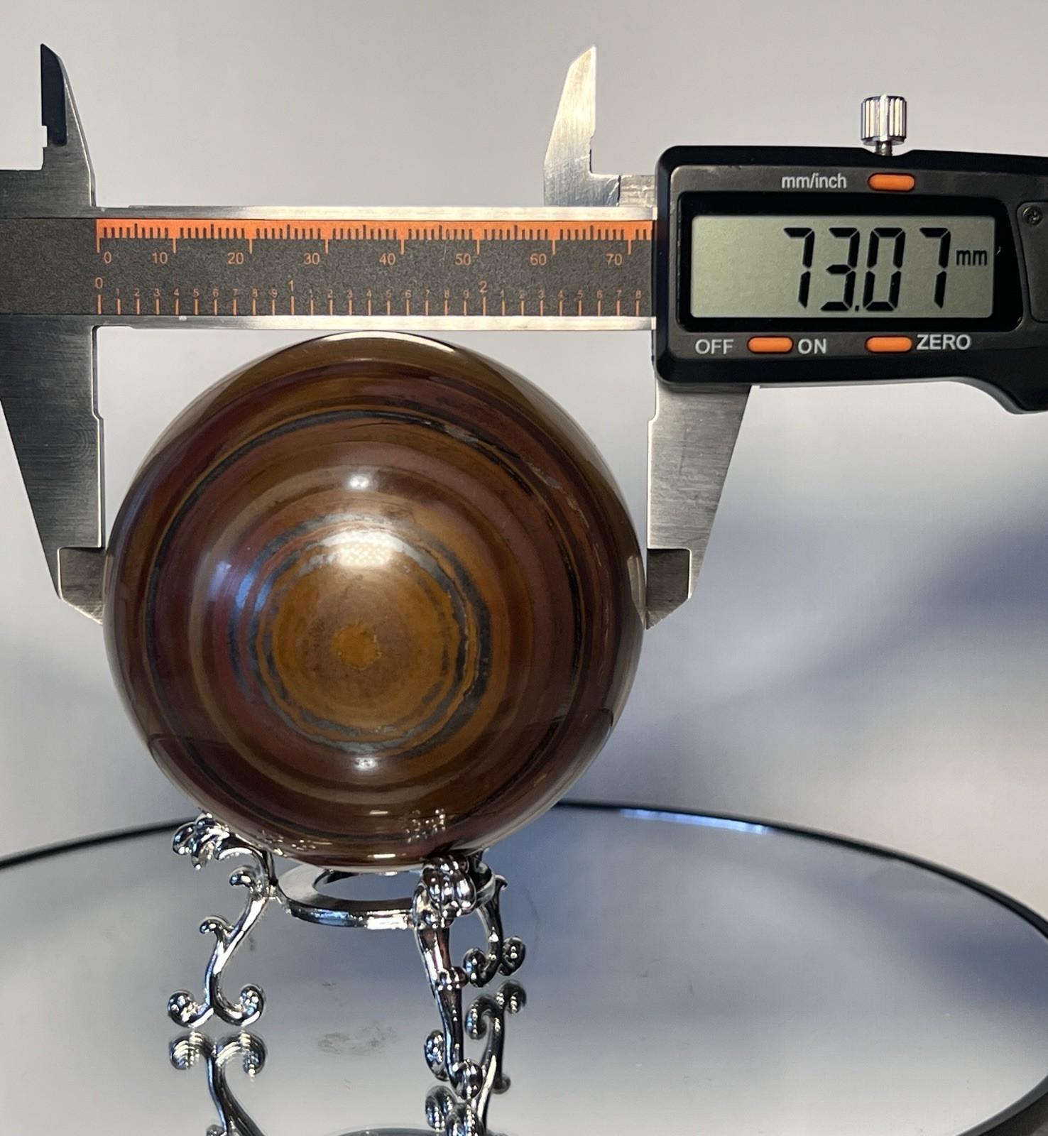 Tiger Iron Sphere w/holder – 73mm (1-lb 7.4-oz)