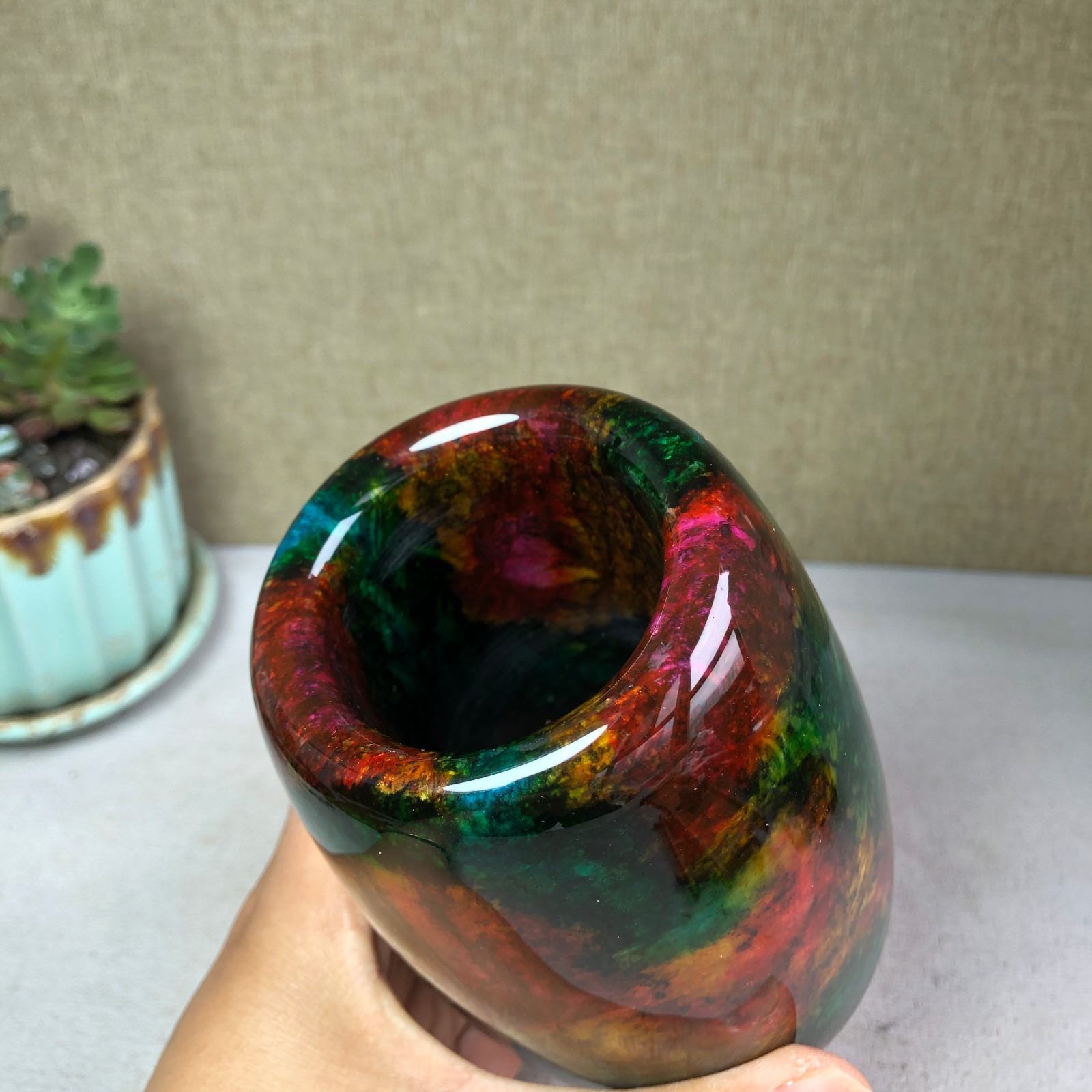 Natural “Seven Colors Jade” vase specimen -Taiwan China 1060g 129mm A4585