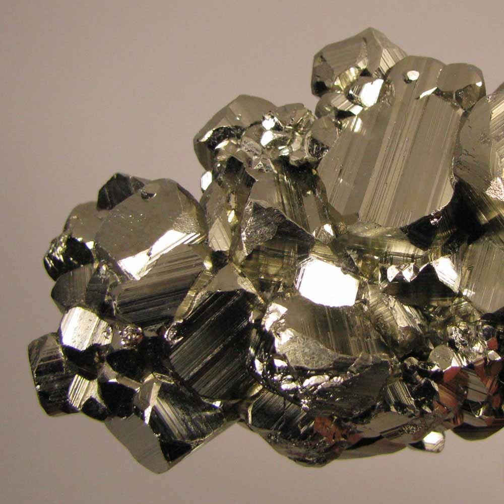 4.2″ PYRITE Crystals Cluster – Peru