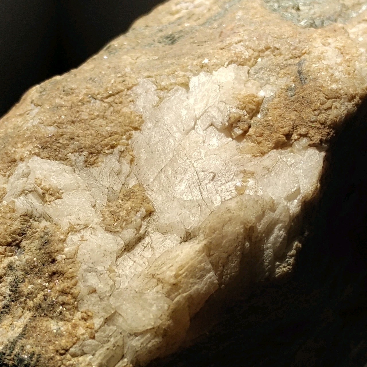 Amphibole Group Mineral w/ Magnetite Quartz & Oolitic Hematite Pilot Knob 15.7oz