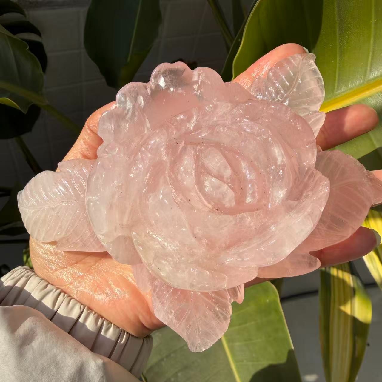 1pc Natural rose quartz Carved Flower Skull Crystal Reiki Healing Decor Gift