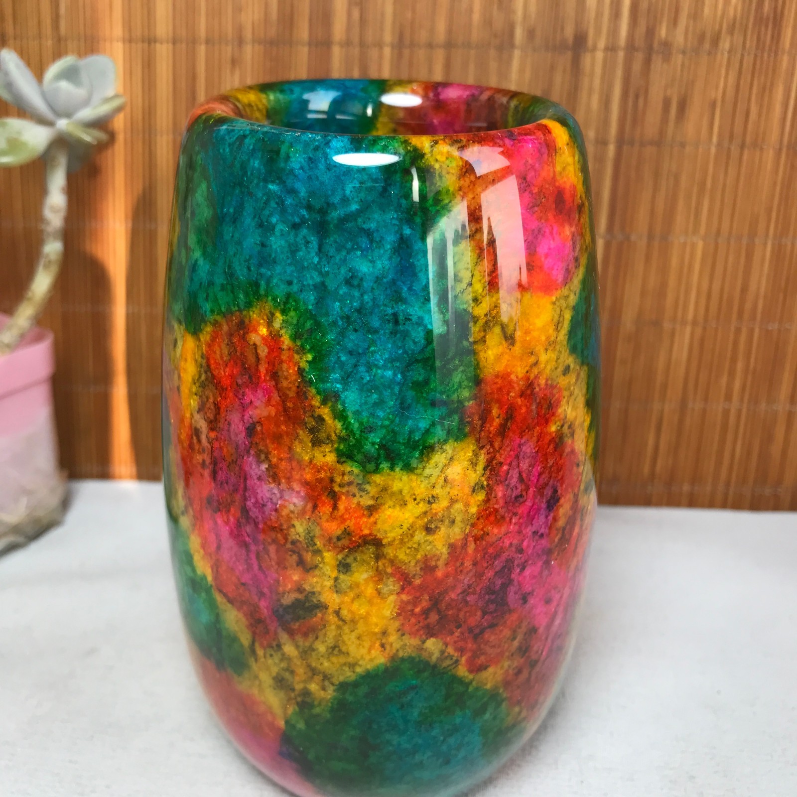 Natural “Seven Colors Jade” vase specimen -Taiwan China 1050g 129mm A3729