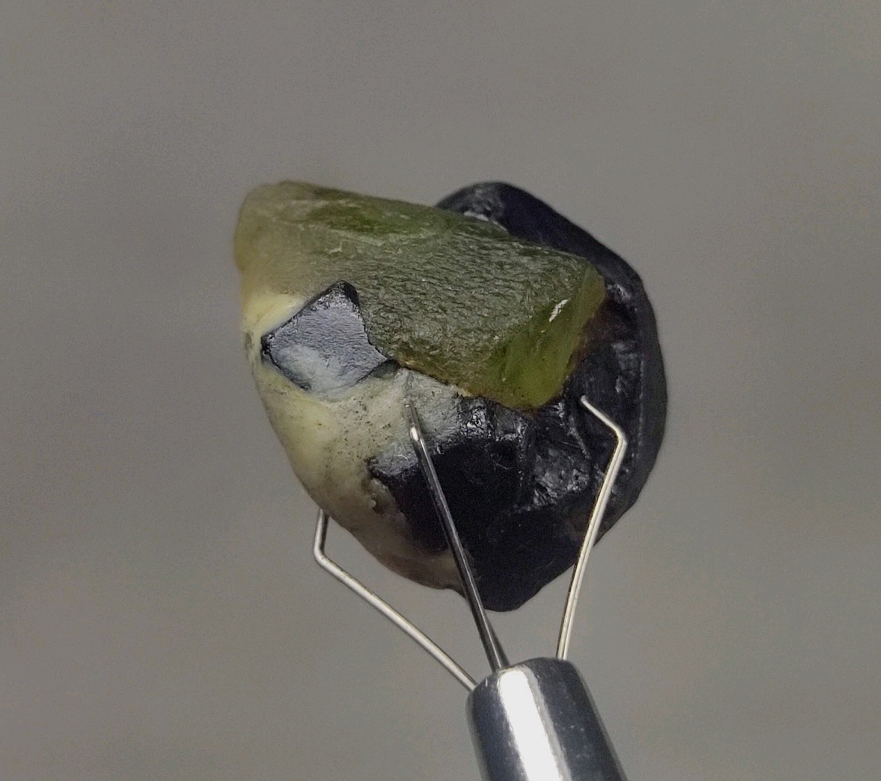 10 gm Stunning Peridot Crystal Combine With Aesthetic Magnetite Crystal.