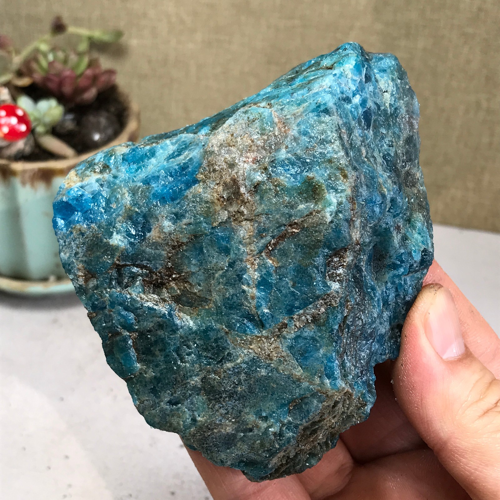 82-77-40mm Top Natural apatite Crystal uncut gemstone Mineral Specimen A4191