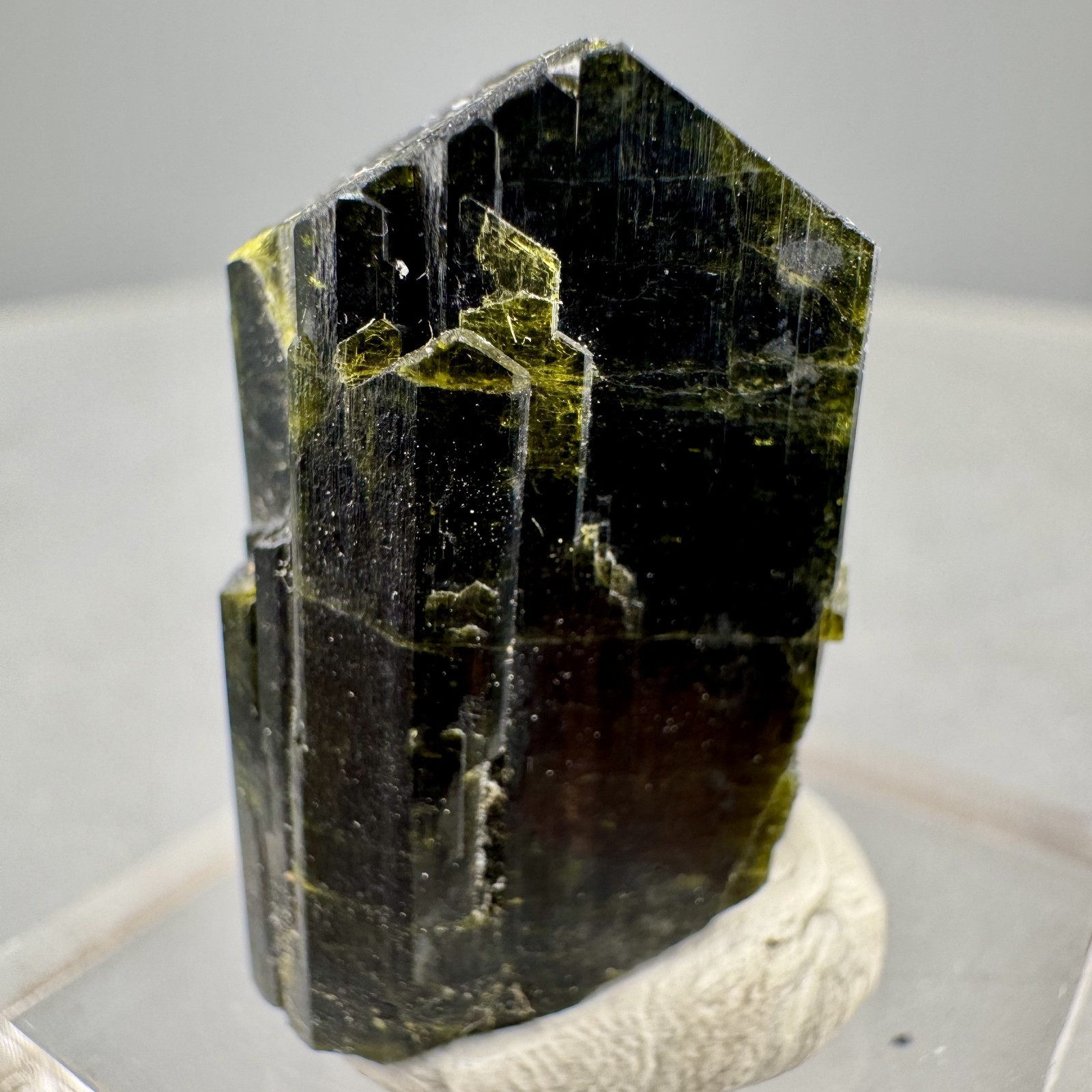 Fine Green Epidote Crystal: Saline Valley, Inyo County, California, USA