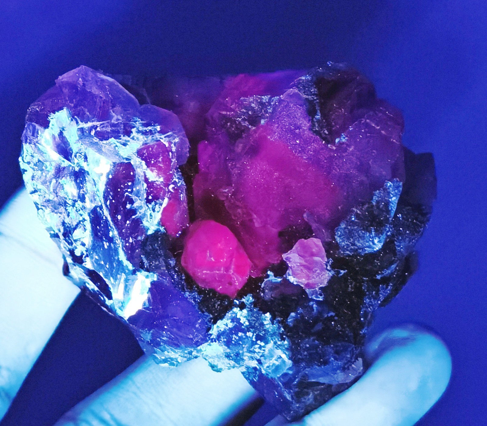 Natural Transparent Purple Window Fluorite Mineral Specimen China