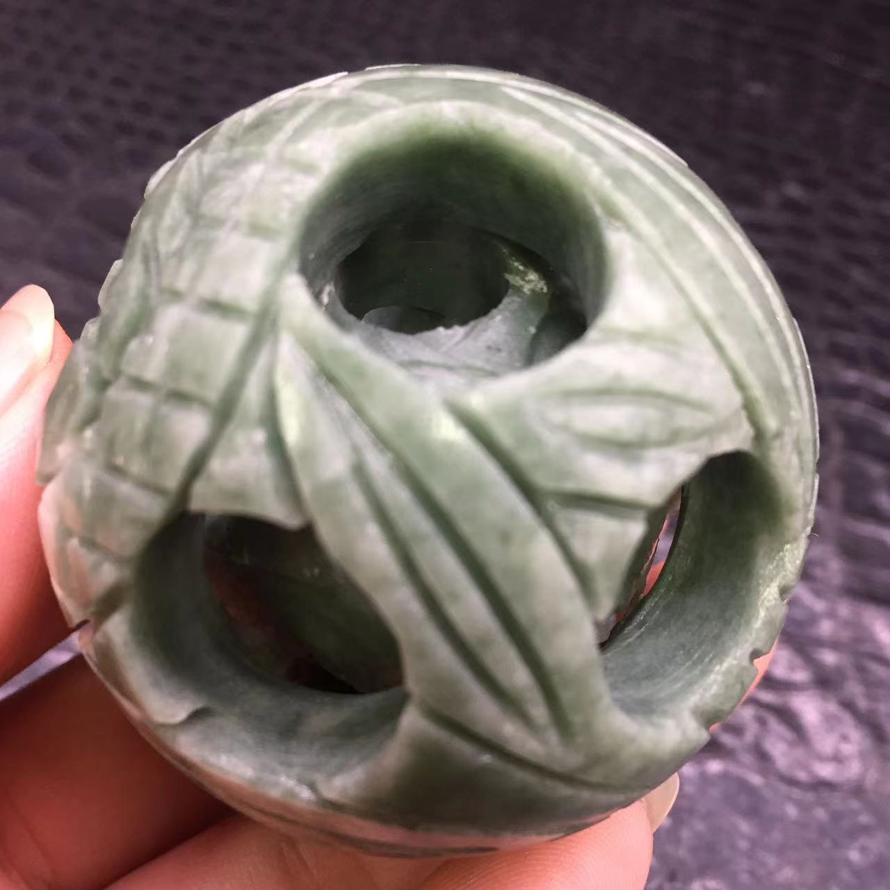 Natuaral XIU Jade Quartz Sphere Crystal Exquisite Ball Magic Healing Decorat 1Pc
