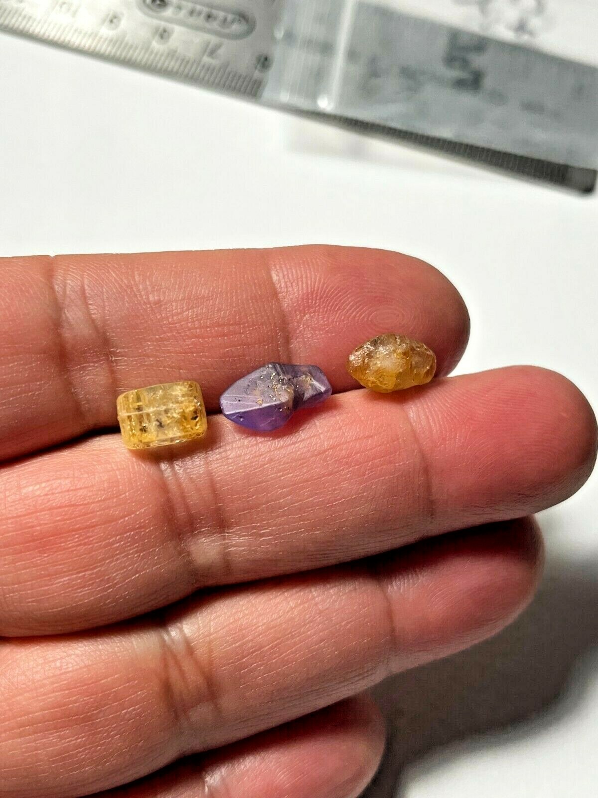 Sri Lanka sapphire crystal corundum, old stuck