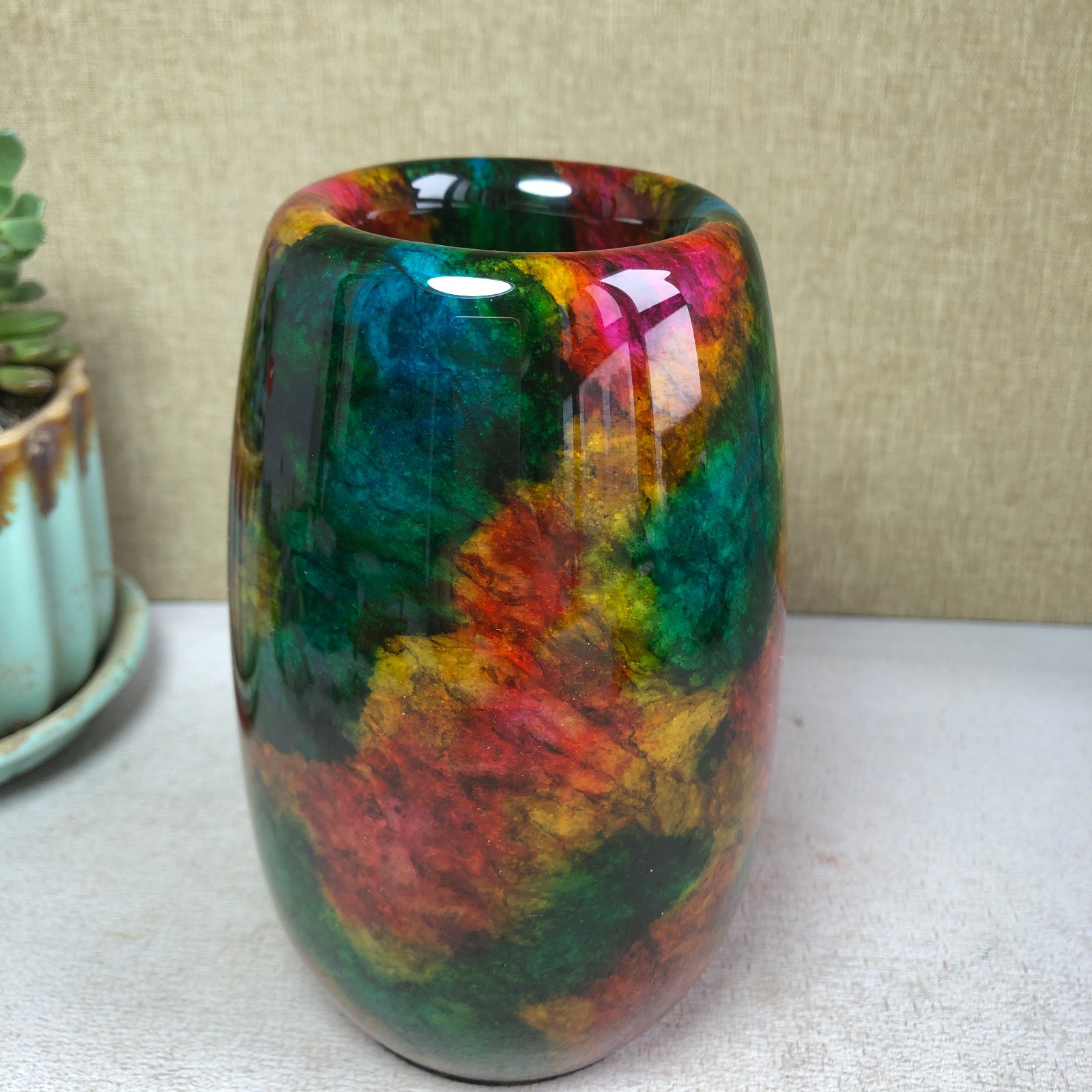 Natural “Seven Colors Jade” vase specimen -Taiwan China 1190g 130mm A4587