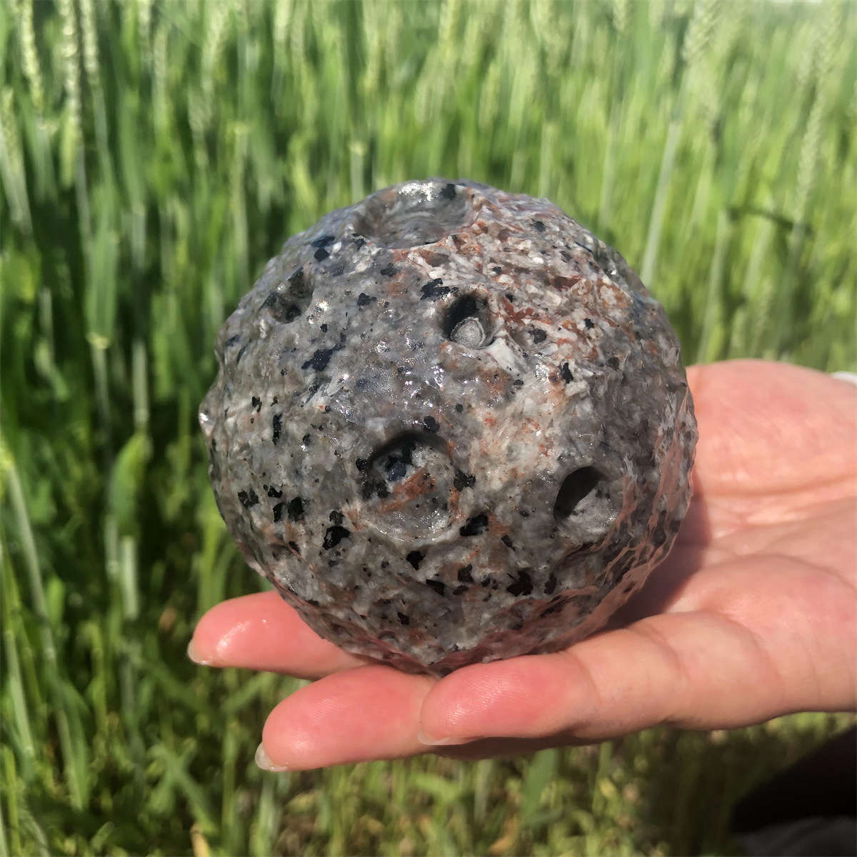 660g Natural Yooperlite Moon Quartz Crystal Sphere Reiki Crystal Ball Decor Gift