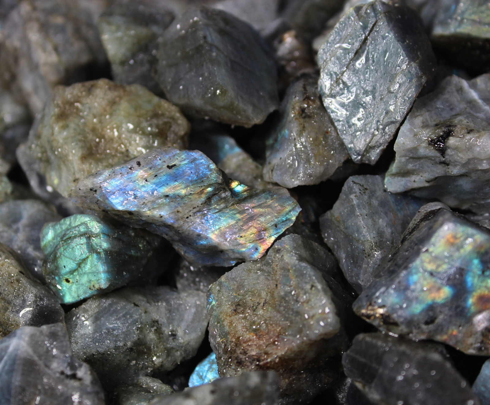 Labradorite “A” Grade – Rough Rocks for Tumbling – Bulk Wholesale Options