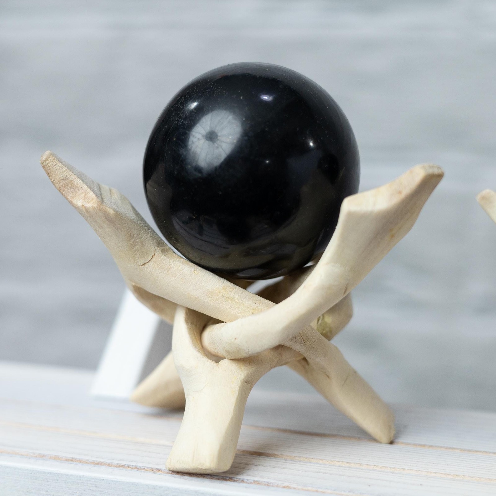 Black Onyx Sphere Stand Natural Polished Crystal Ball Decorative Stone Gift