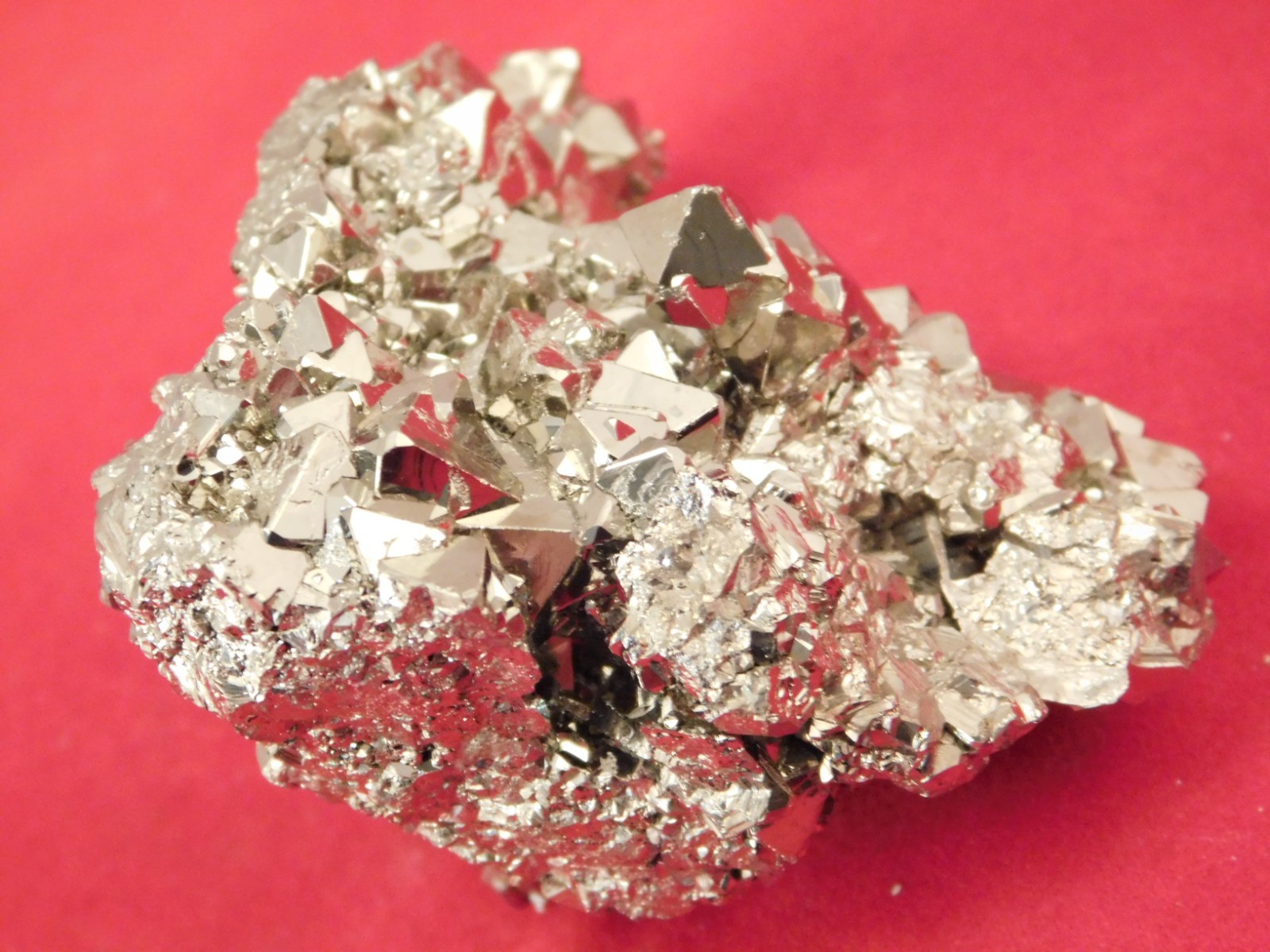 PYRAMID Shaped Crystals! Tetrahedron PYRITE Crystal Cluster Peru 165gr