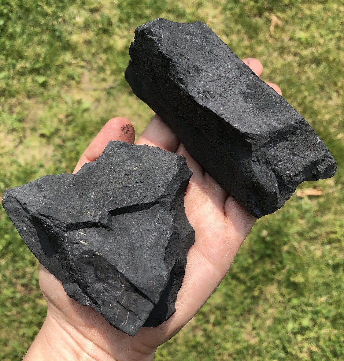 Raw Shungite Stone, Natural Shungite from Russia