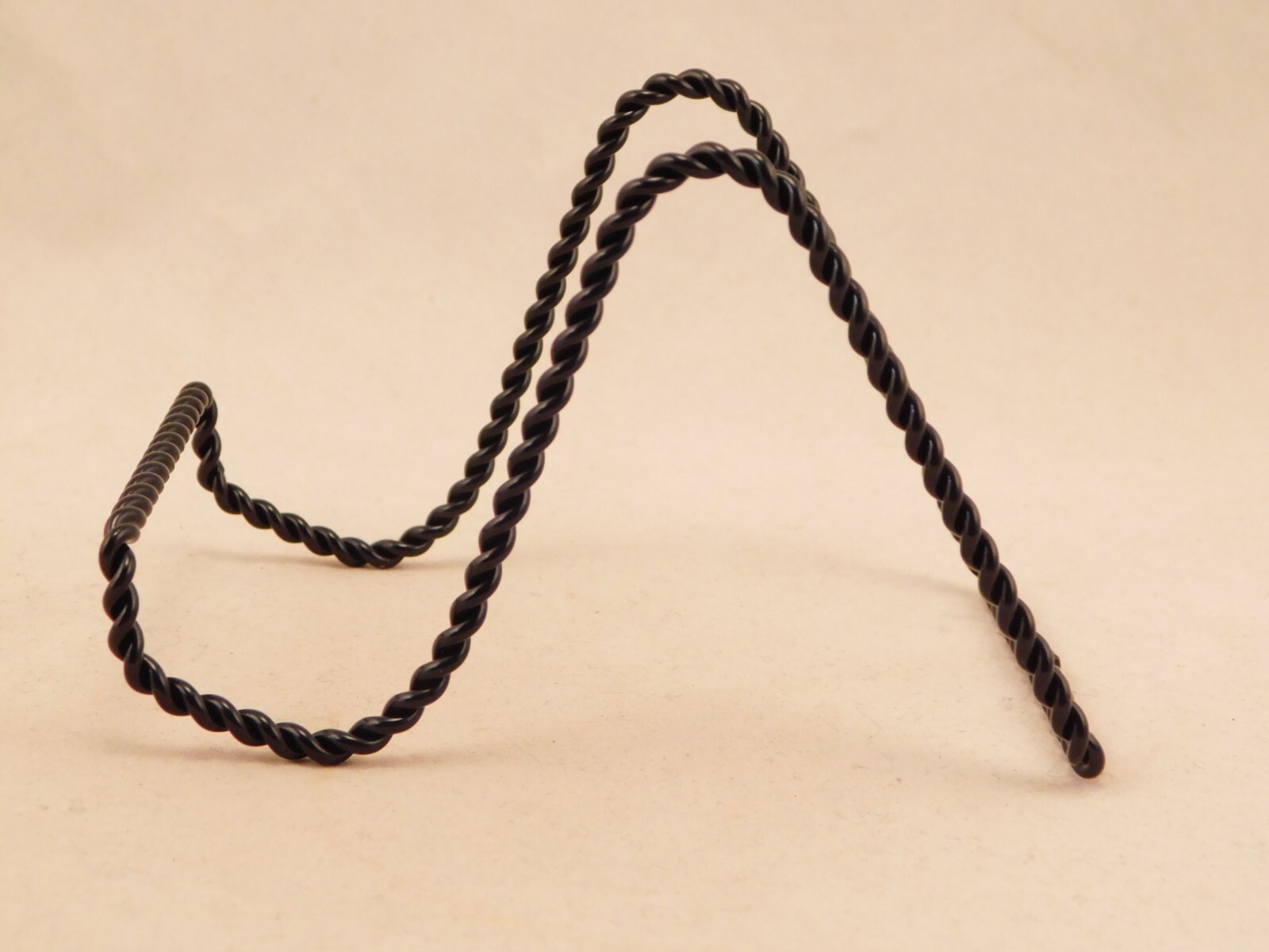 Easel Display Stand Black Metal SMALL Size TWIST Design