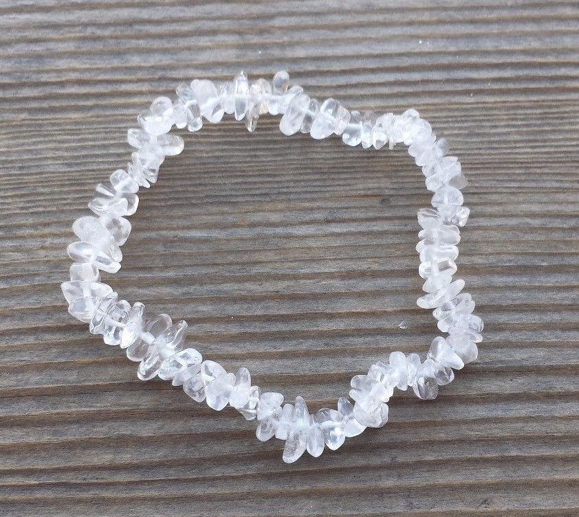 NATURAL CLEAR QUARTZ STONE GEMSTONE STRETCHY CHIP BRACELET