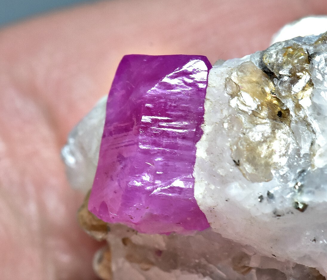 416 CT Excellent Quality Top Lustrous Ruby Crystal w/ Phlogopite Mica On Matrix