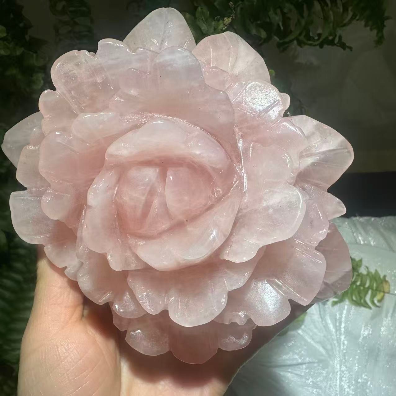 1pc Natural Pink Rose Quartz Carved Crystal Flower Skull Reiki Healing Decor