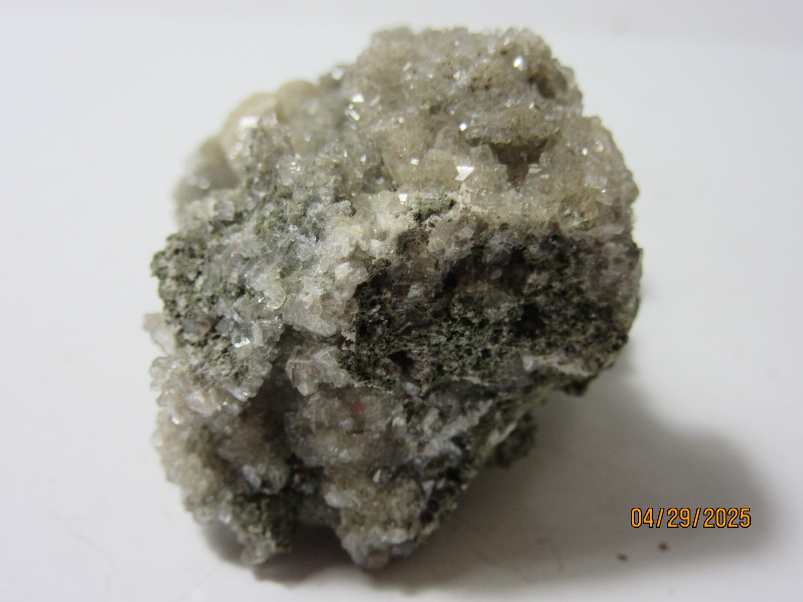 Heulandite on 1 7/8″ Quartz Paterson N.J. Collectible HQPNJC-7s