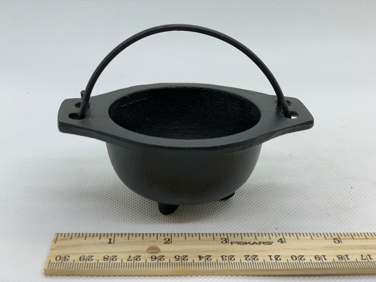 2.5″ 3″ & 6″ Diameter Cast Iron Cauldron With Handle For Smudging,Incense Burner