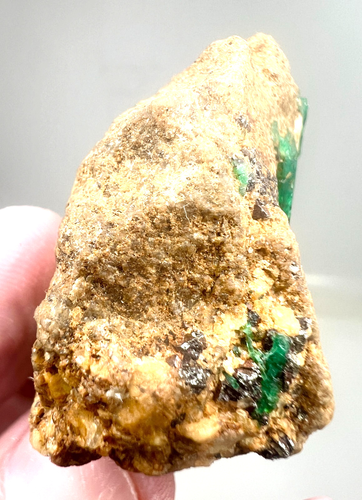 210 CT Beautiful Emerald Crystals on Matrix @Panjsher Afghanistan.