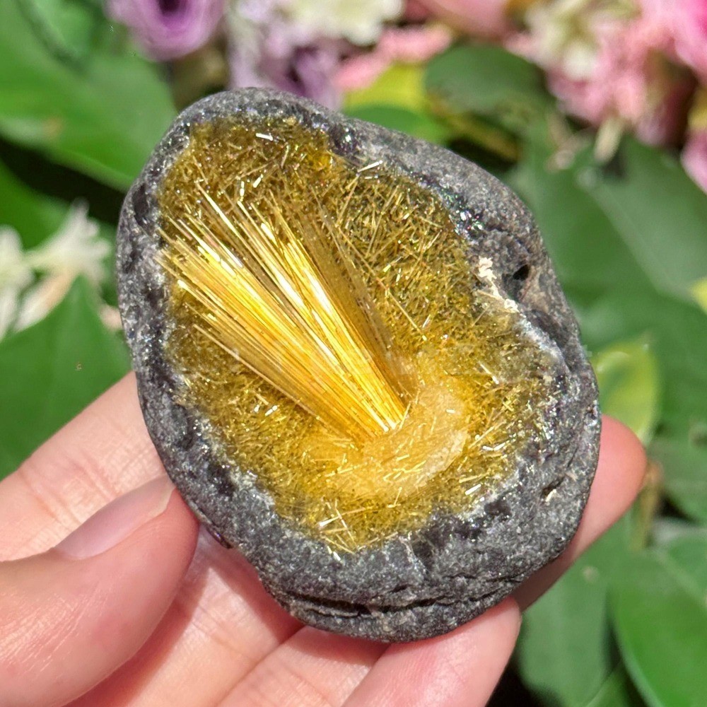Raw Yellow Magnetite Quartz Cluster Rough Stone Egg Mineral Healing Decor Gift