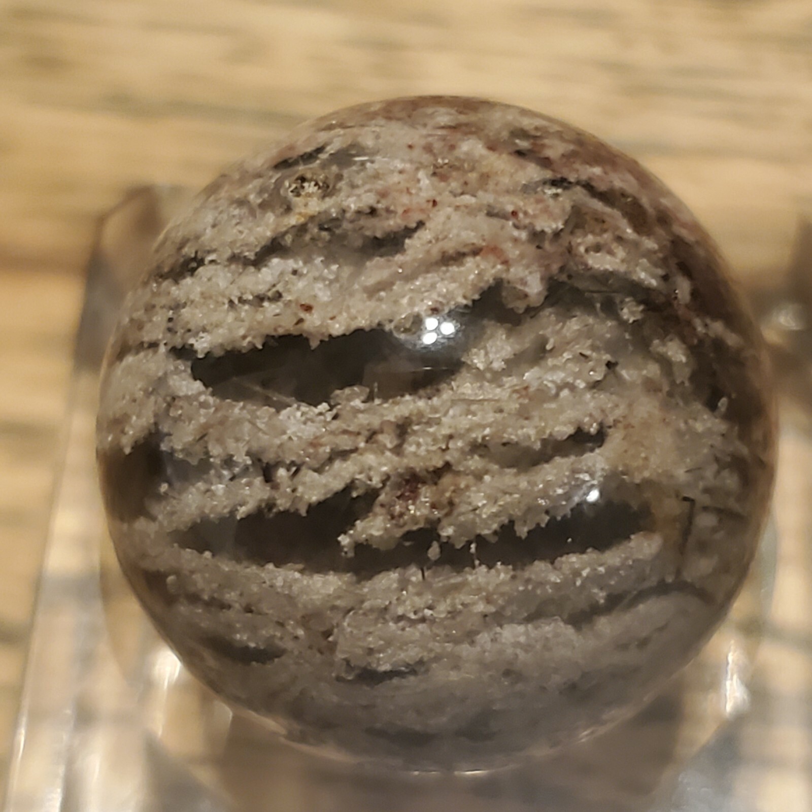 Amphibole Scenic Thousand Multi Layer Quartz Sphere Ball Orb Marble 22.3mm, 18g