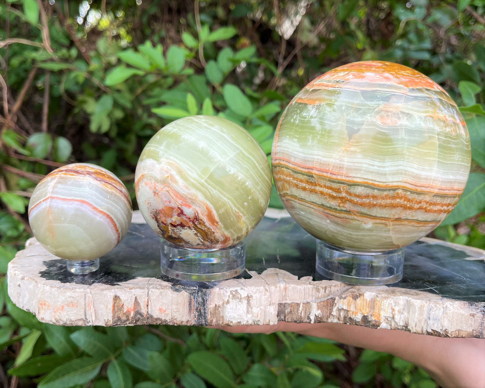 Green Onyx Sphere 2″ 3″ or 4″ Pick Size (‘A’ Grade, Onyx sphere, Crystal Sphere)