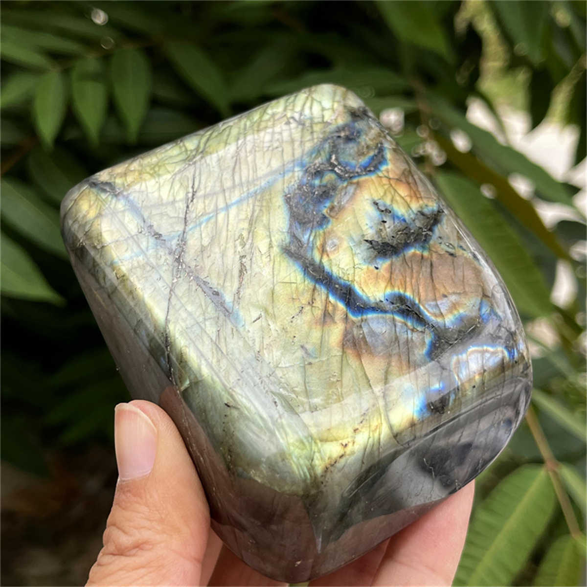 690g Natural Labradorite Mineral Quartz Crystal Mineral Reiki healing