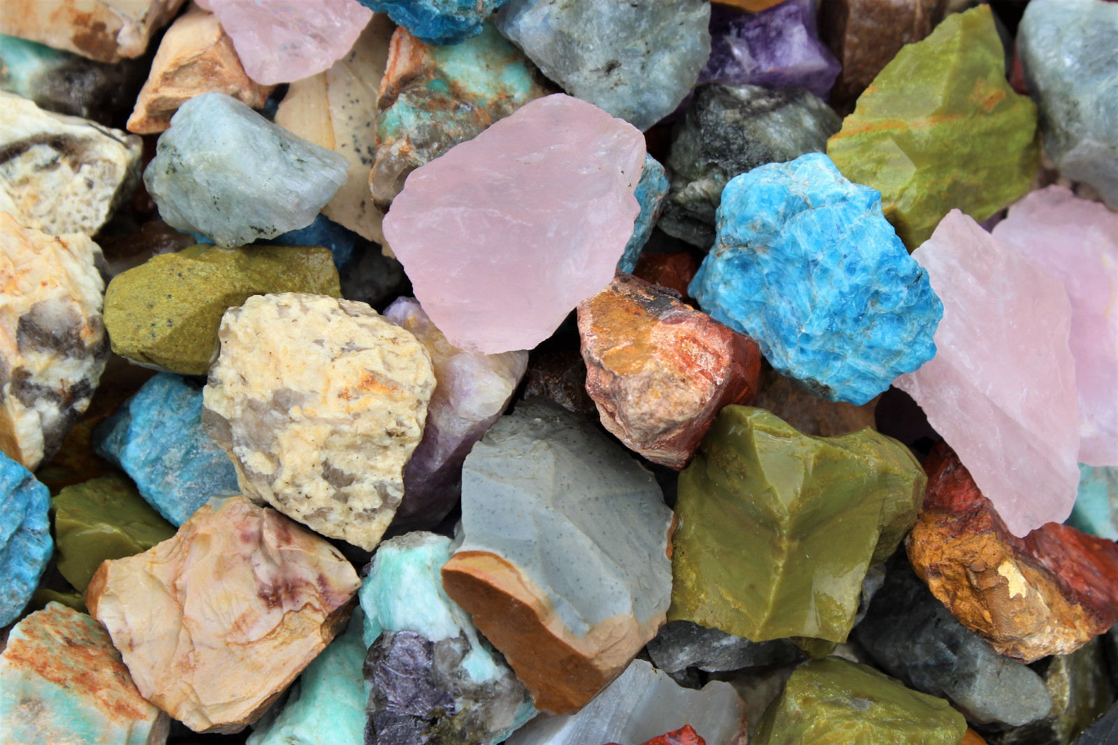 Mixed Lot Raw Crystal Chunks – 1″ to 2″ Bulk – Rough Gems Stones 1/2 lb Bulk Lot