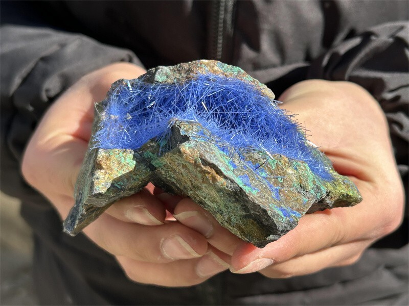 0.68LB Natural Blue Goethite Quartz Cave Mineral Specimens Reiki Healing XL3103