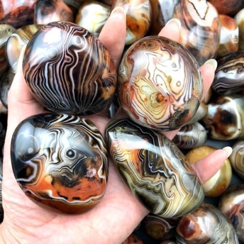1KG Madagascar Banded Agate Alarge Tumbled Beautiful Patterns Randomly Send