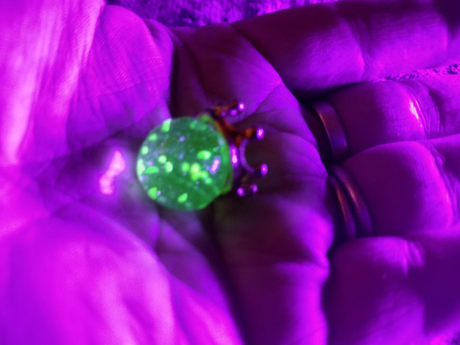 Tiny Crystal Ball-Glow in The Dark Orb-Marble and Stand-Crystal Ball and Gold Cr