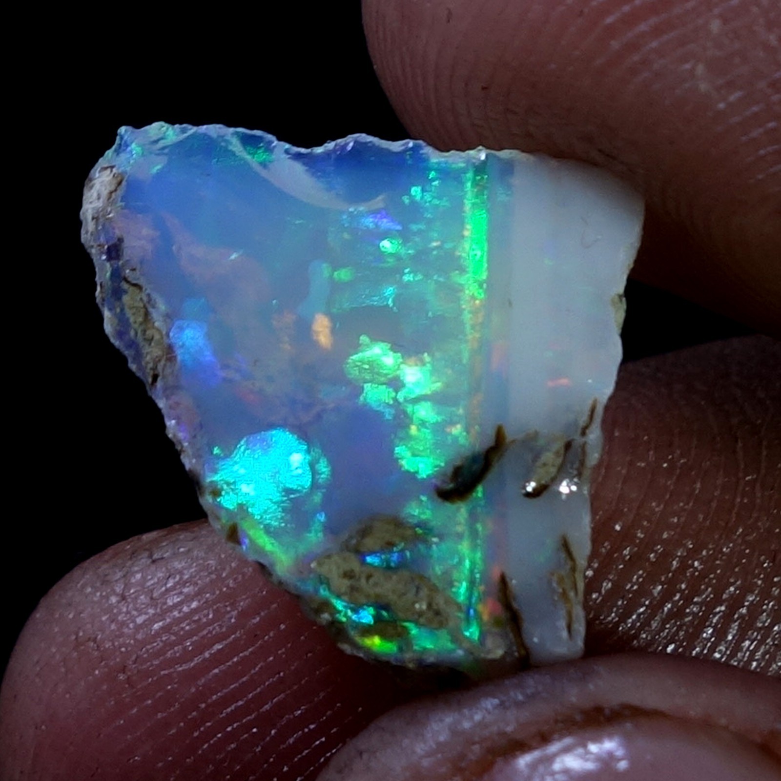 AA+ Ethiopian Dry Opal Rough Entreated Welo Opal Multi Fire Color Flash 06.30Cts