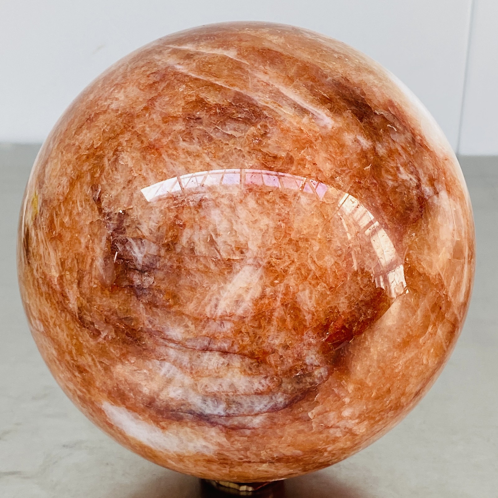 Natural Red Glue Flower Quartz Sphere Crystal Ball Healing 5820G