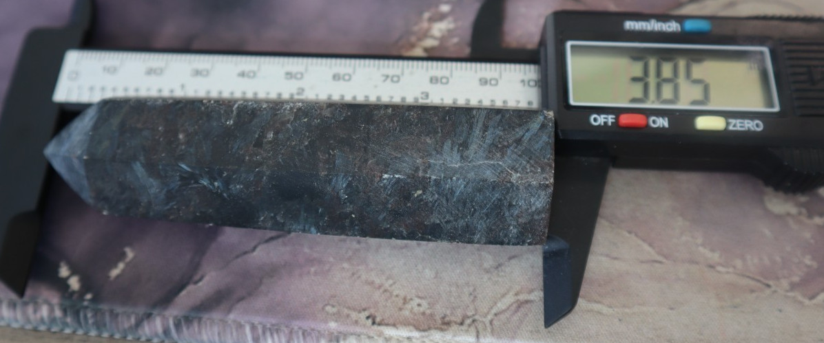 ARFVEDSONITE WITH GARNET POINT BUNDLE (9) POINTS INCLUDED/ OVER 2 LBS