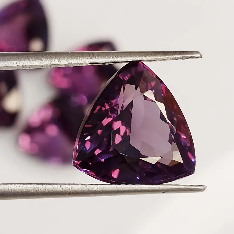 Natural Alexandrite Trillion Cut 10-11 CT GGI Certified Loose Gamestone
