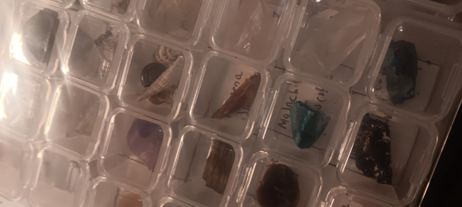 crystal rock Gemstone mineral Lot Collection With 56 Grid Organizer