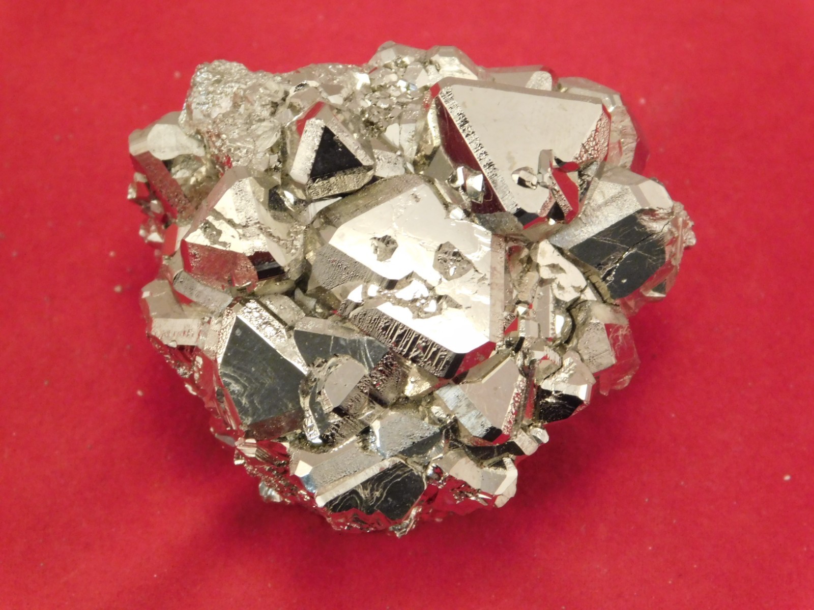 PYRAMID Shaped Crystals! Tetrahedron PYRITE Crystal Cluster Peru 174gr