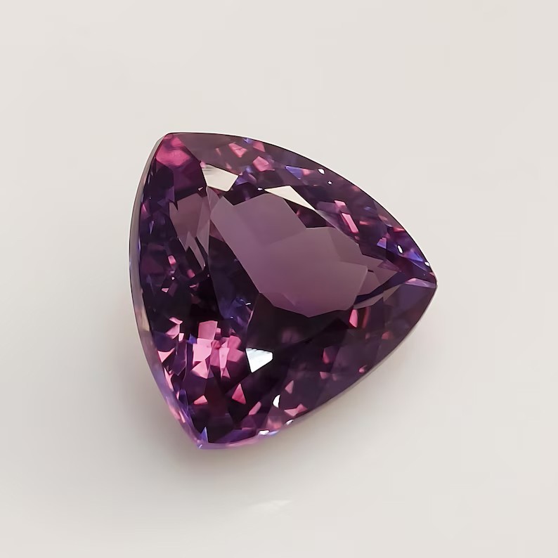 Natural Alexandrite Trillion Cut 10-11 CT GGI Certified Loose Gamestone