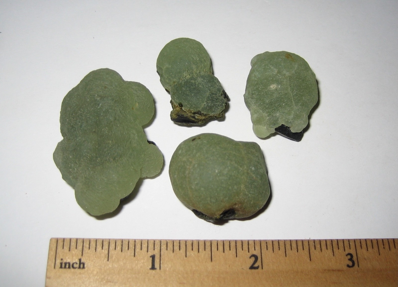 4 NATURAL 1″- 1.5″ PREHNITE & EPIDOTE CRYSTAL MINERAL CLUSTERS MALI 71.9grams *1