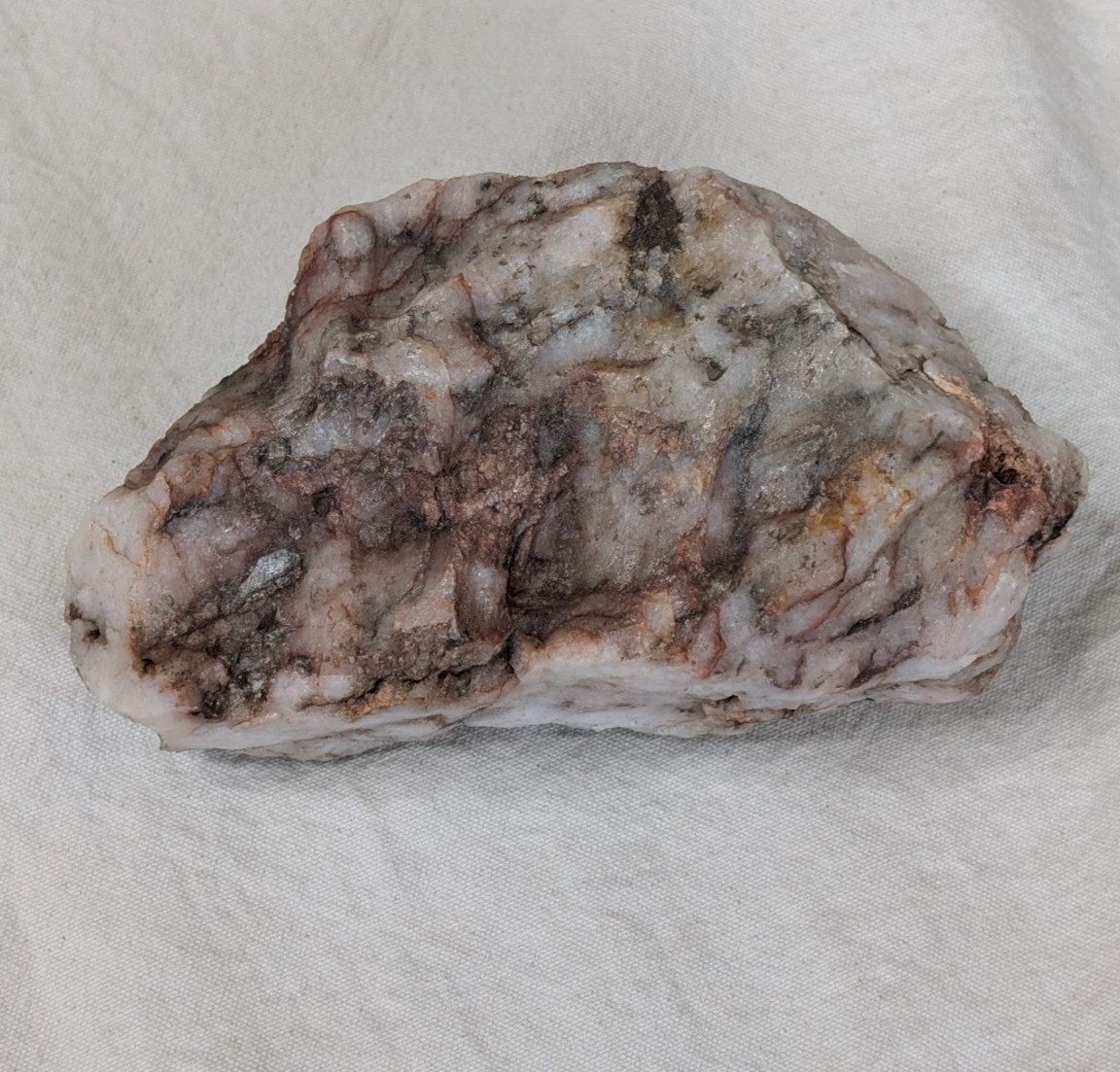 1.74kg Milky Quartz Raw Rock Natural Opaque Crystal Geode Red/Brown
