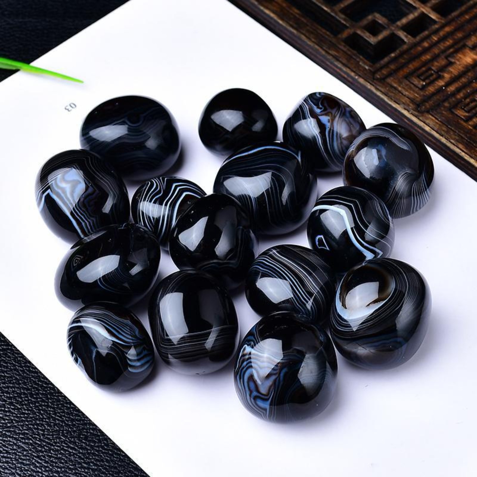 Wholesale Black Lace Agate Palm Stone Crystal Quartz Gem Healing Decor Gift