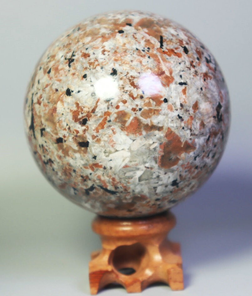 67mm Natural Maple leaf Red Granite Quartz Crystal Sphere Ball Healing / Stand