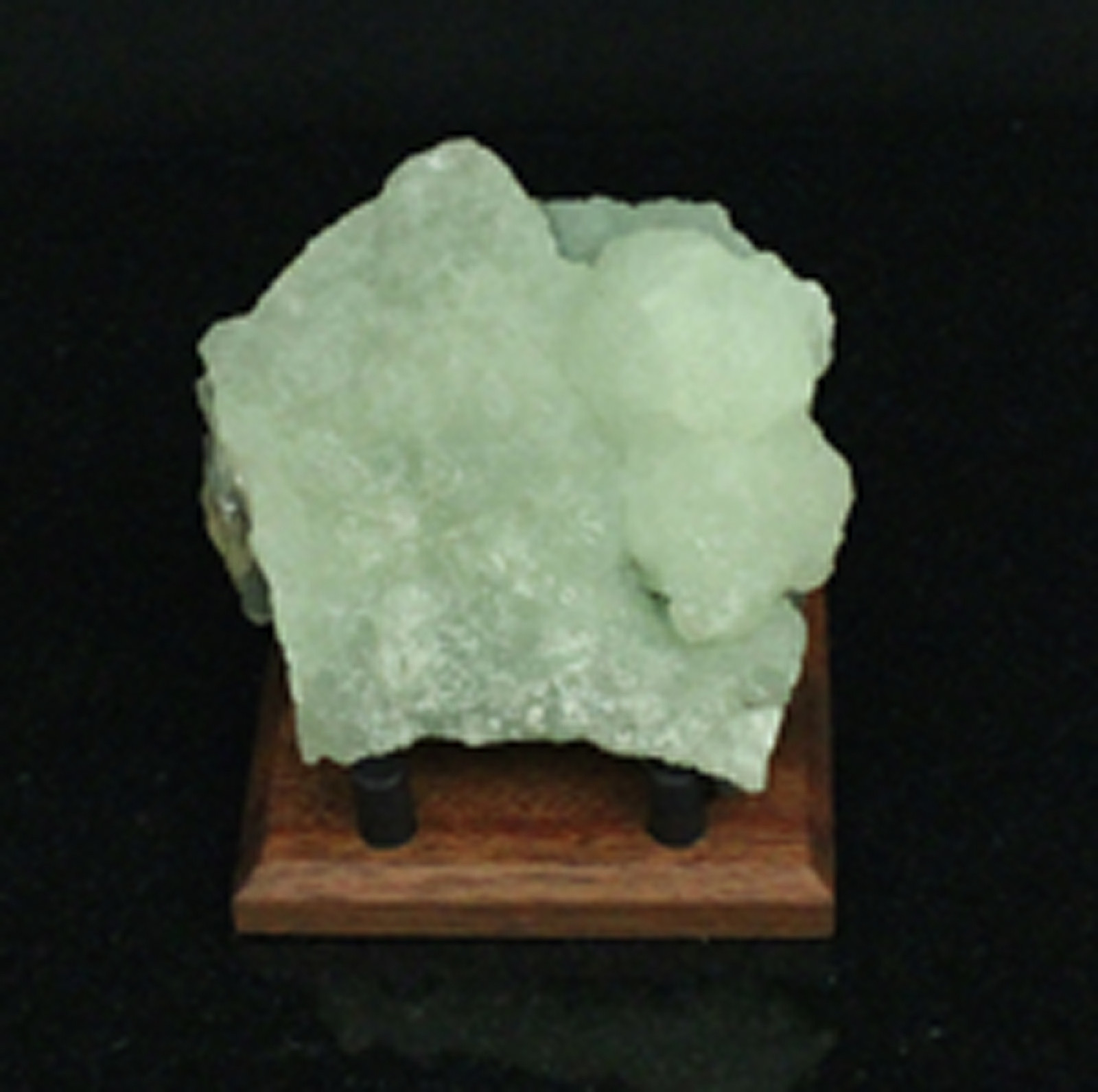 (2) MINERAL DISPLAY STANDS FOR A MUSEUM QUALITY DISPLAY !!